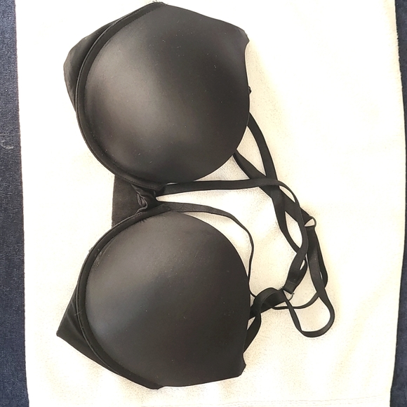 Victoria's secret very sexy push up 32DDD - Picture 1 of 3